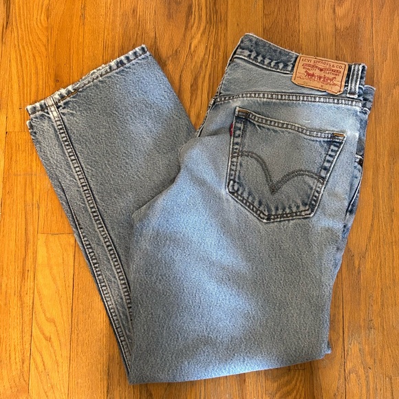 Levi’s Regular Fit 505 Men’s Distressed Denim Jeans Size 36 X 30 - Picture 1 of 6